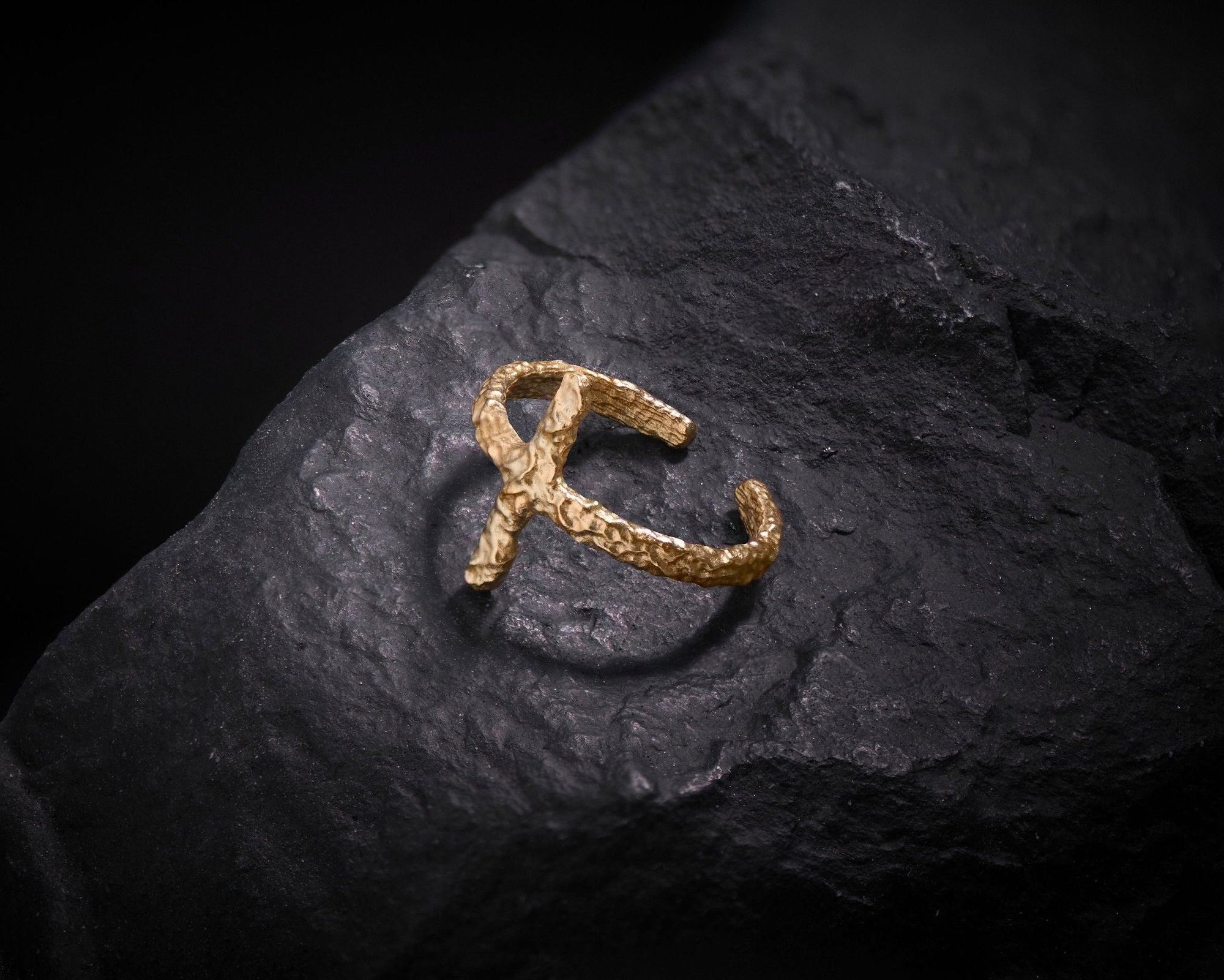 Air rose gold ring – Anil Arjandas